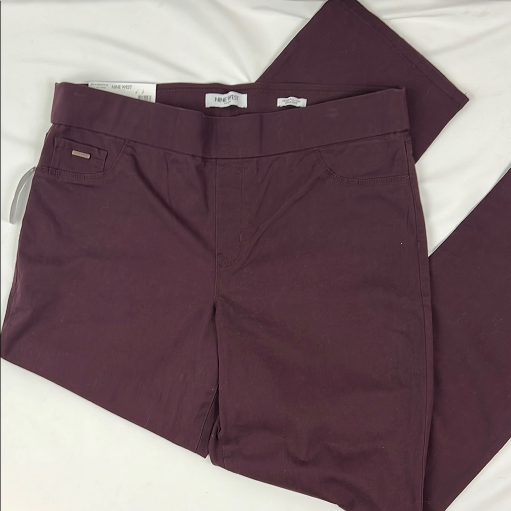 NWT Nine West Heidi Pull-On Stretch Wine Tasting Straight‎ Leg Chinos Size 16
